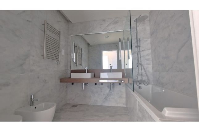 Apartment for sale in Street Name Upon Request, Cascais E Estoril, Pt