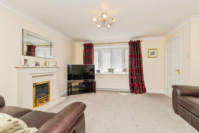 42, Glenburn Close, Tyne and Wear photo 2