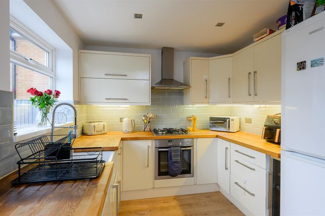 9, Helmsdale, York photo 2