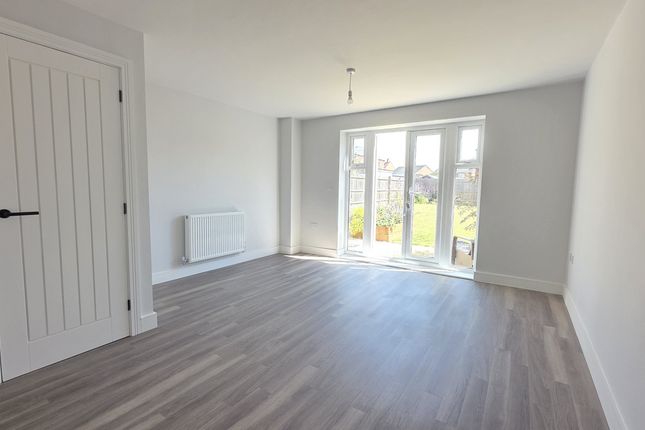52, Nimrod Avenue, Southam photo 3