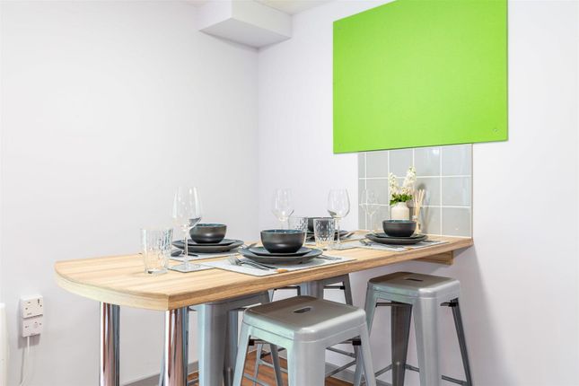 1-bed flat on RXA6, Portland Road, Newcastle, £654/mo