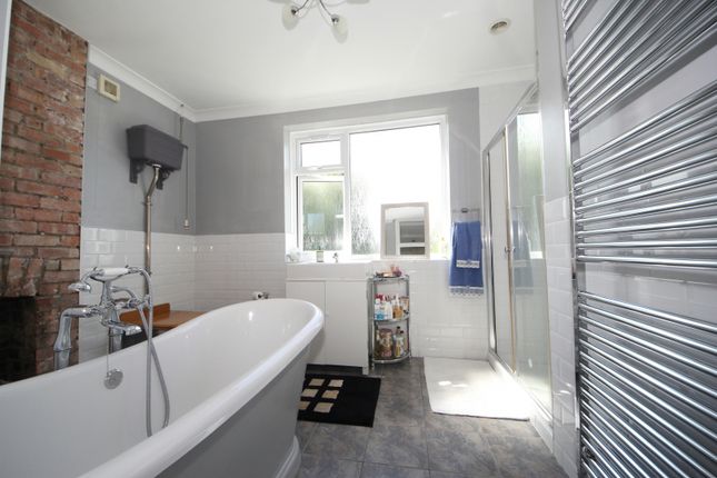 19 Ridge Avenue, Winchmore Hill, London photo 4