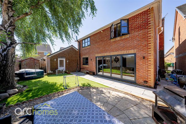 12 Aughton Street, Wigan photo 4