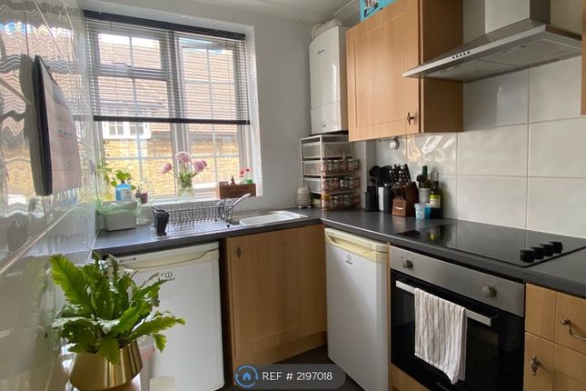 Thumbnail Flat to rent in Condor Court, Guildford