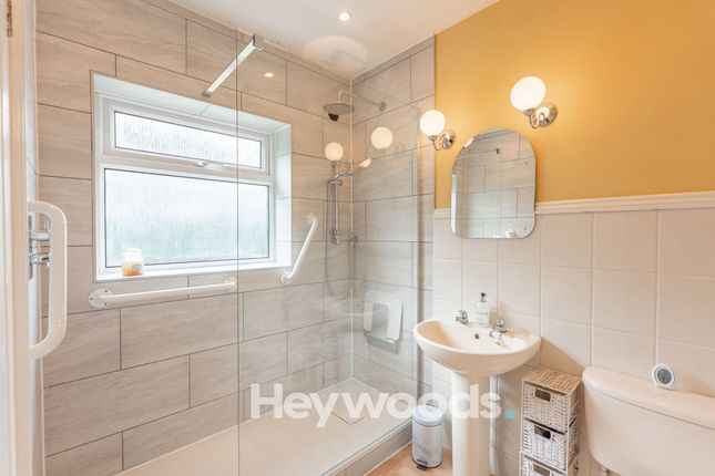 67 Chester Crescent, Newcastle photo 4