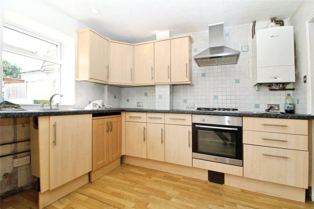 35, Keats Avenue, Romford photo 4
