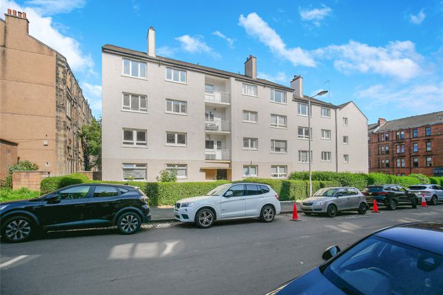 Thumbnail Flat for sale in Exeter Drive, Thornwood, Glasgow