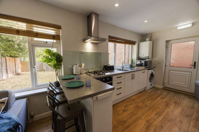 13, Laburnum Avenue, Durham photo 4