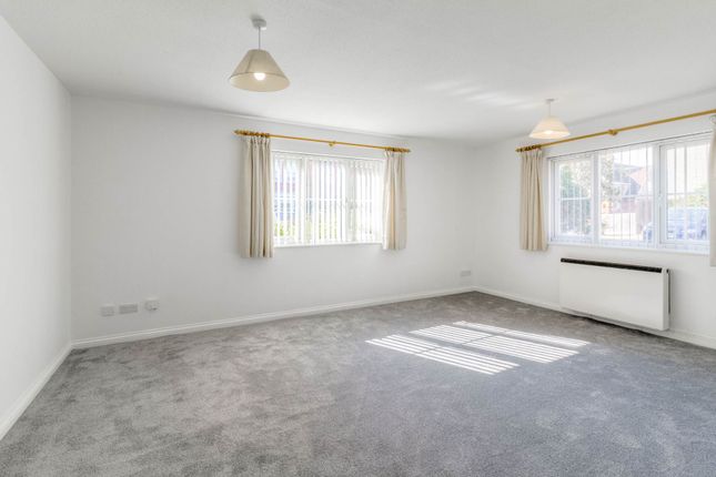 2, Broad Street, Newport Pagnell photo 4