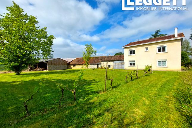 Thumbnail Villa for sale in Feuillade, Charente, Nouvelle-Aquitaine
