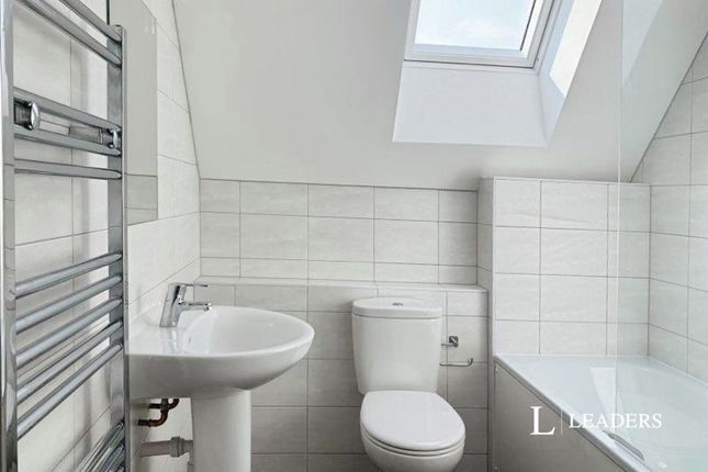 4, Alexander Court, 1081 Christchurch Road photo 5