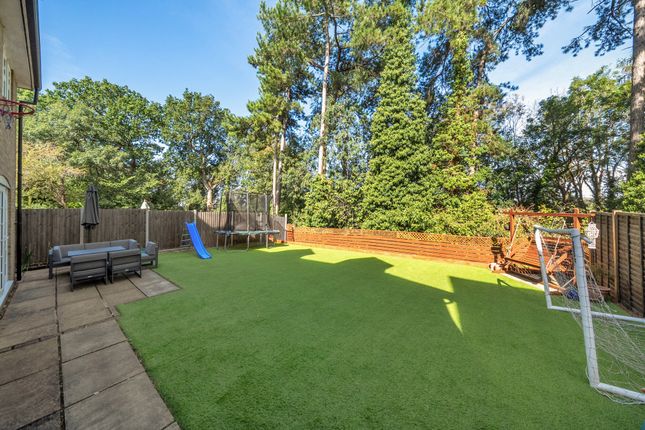 28, Lilbourne Drive, Hertford photo 4