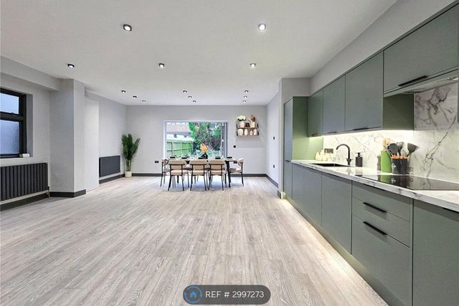 Dobell Road, London photo 2