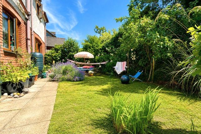 10, Village Farm Close, Bude photo 3
