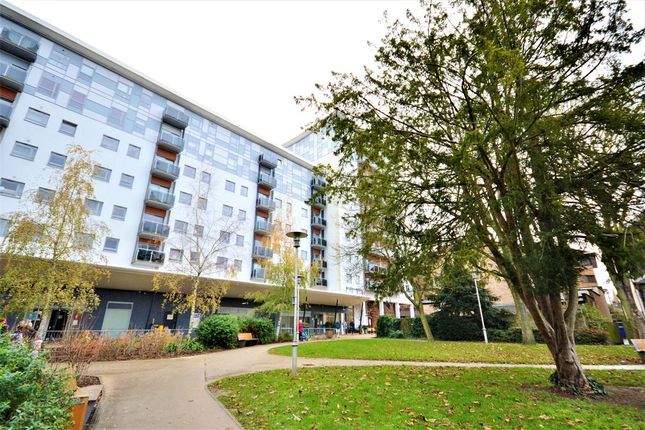 Thumbnail Flat to rent in Flat, Becket House, New Road, Brentwood