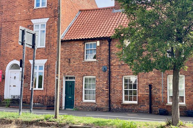 3-bed house on 22 North Parade, Grantham, £170,000