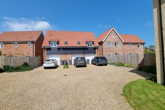 Thumbnail Flat for sale in Campbell Close, Framlingham, Suffolk