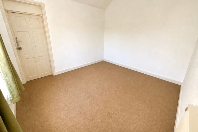 Flat 5, 21 Sandringham Gardens, Paignton photo 3