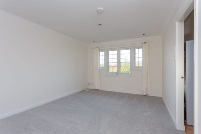 15, Burnvale, West Lothian, Scotland photo 2