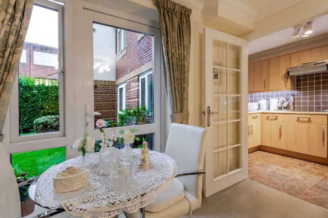 Flat 5, Middlemarch Lodge, Rickmansworth photo 4