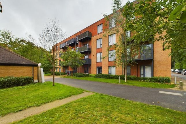 Thumbnail Flat for sale in Iron Railway Close, Coulsdon