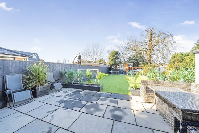 9A, Peartree Close, Purton photo 4