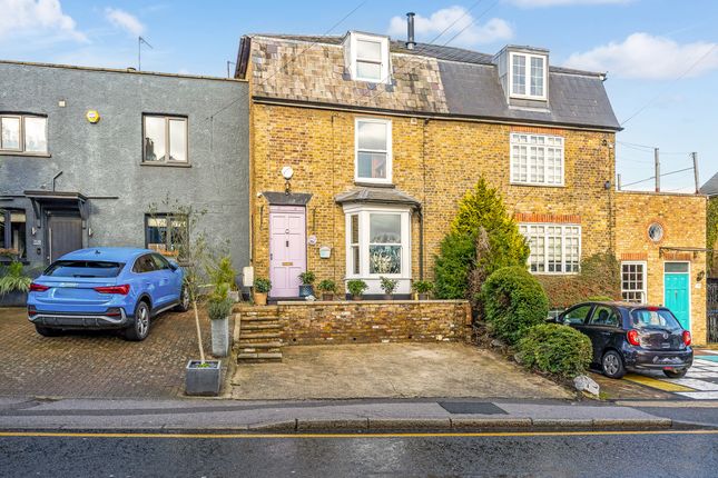 70A, Aldenham Road, Bushey photo 3