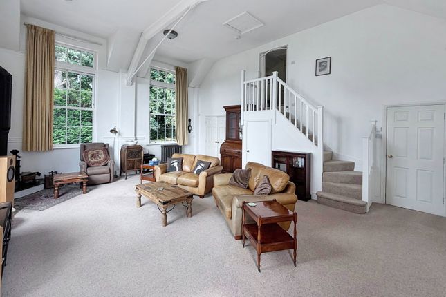 Holme Oak, Manor Gardens, Brampton photo 3