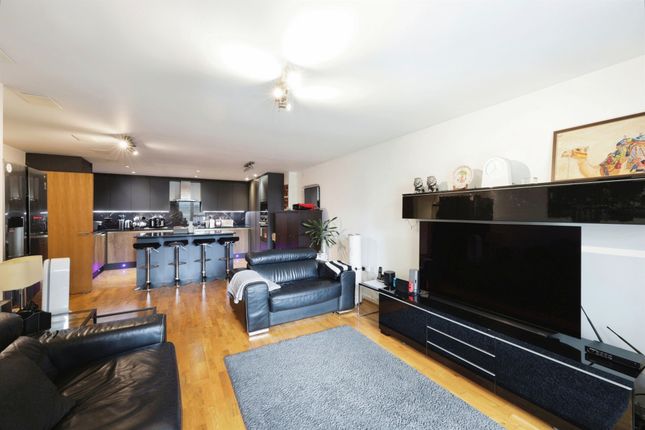 Flat for sale in Metropolitan Station Approach, Watford