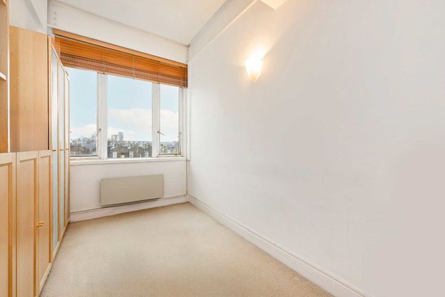 Flat to rent in Manor Gardens, London