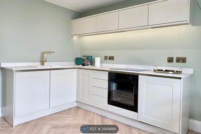 Apartment, Blenheim Terrace, Scarborough photo 2