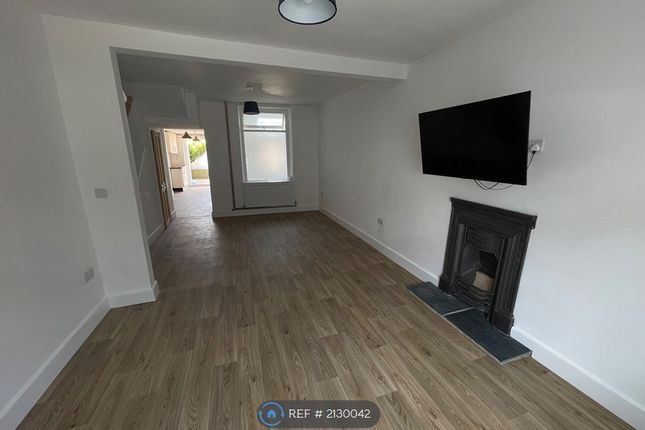Cheltenham Terrace, Bridgend photo 5