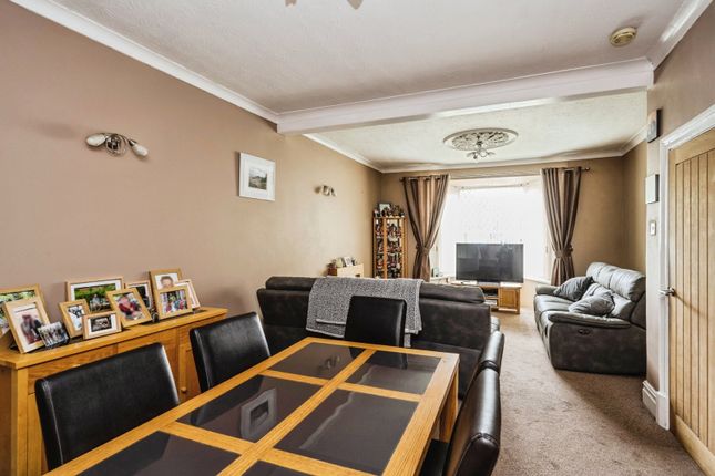 31, Glanyrafon Road, Swansea photo 2