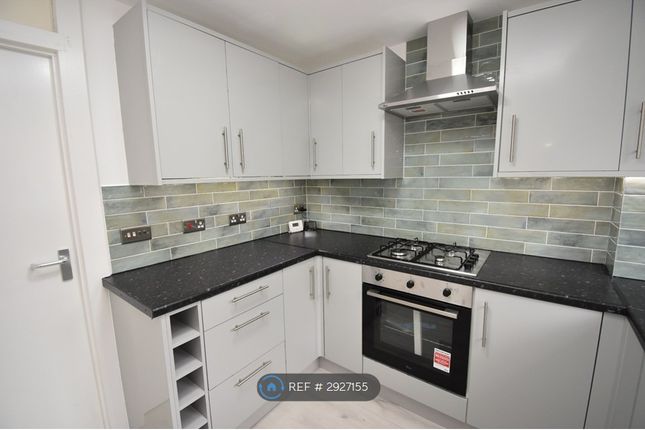 Stapleford Close, London photo 3