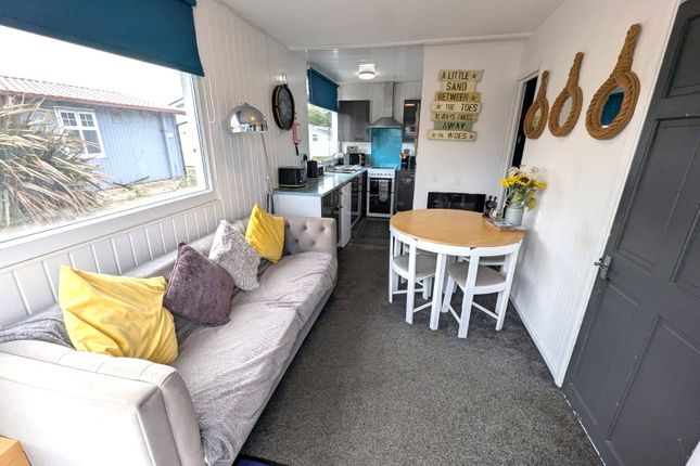 83A Fifth Avenue, South Shore Park, Wilsthorpe YO15, Bridlington photo 3