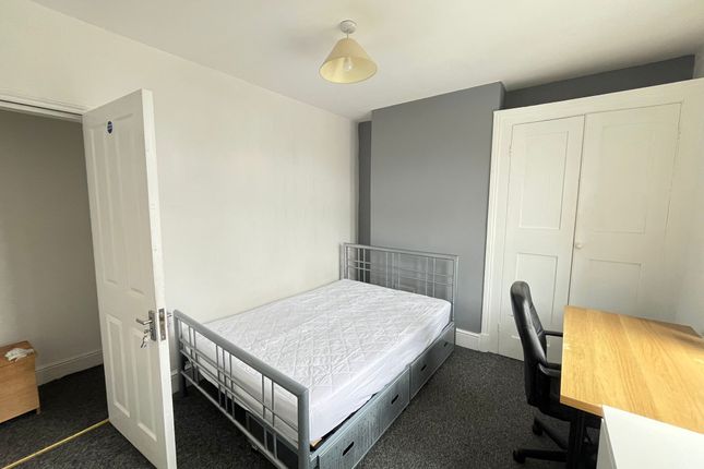 Room 3, 2, Kingsley Street, Leicester photo 3