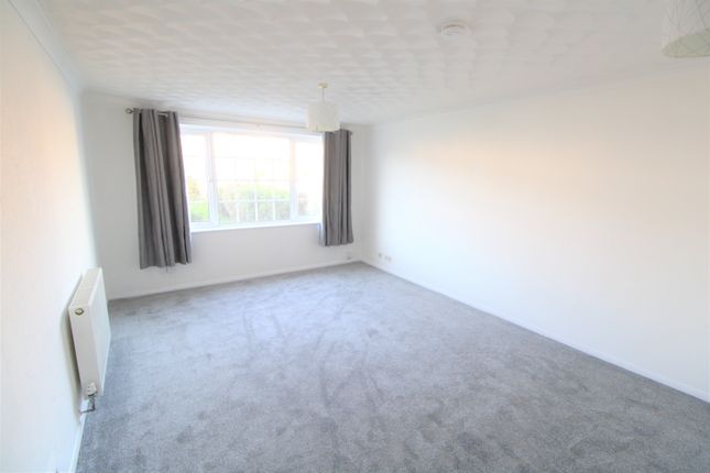 20, Hamlet Drive, Colchester photo 4