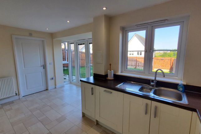 35, Clippens Drive, Edinburgh photo 5