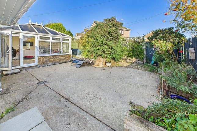 10 Spinney Road, Stamford photo 3