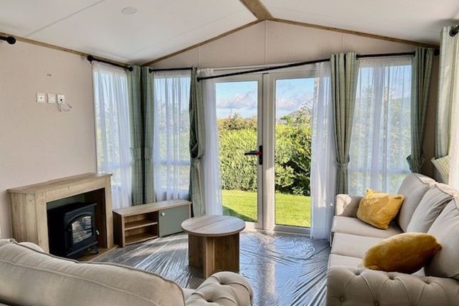 Caravan, Pall Mall Holiday Park, Tywyn photo 4