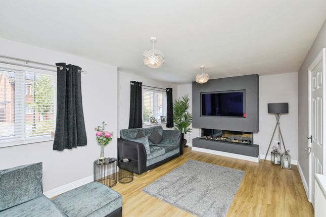 60, Bosworth Way, Nottingham photo 2