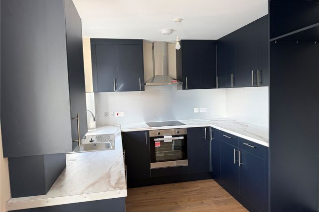 Flat 7, Hadrian Court,, Hadley Road, Barnet photo 2
