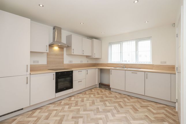 1 Gratton Place, Chesterfield photo 3