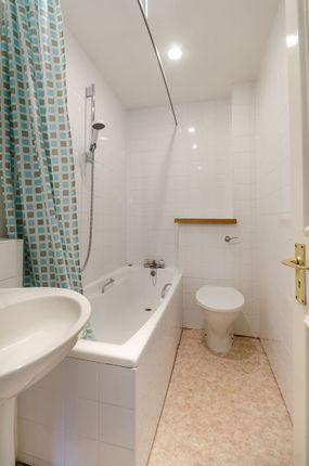 Courtfield Road, South Kensington photo 4