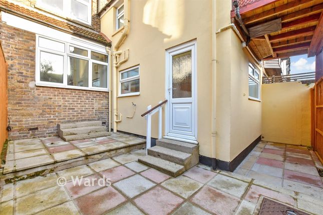 39A, Stanhope Road, Deal photo 2