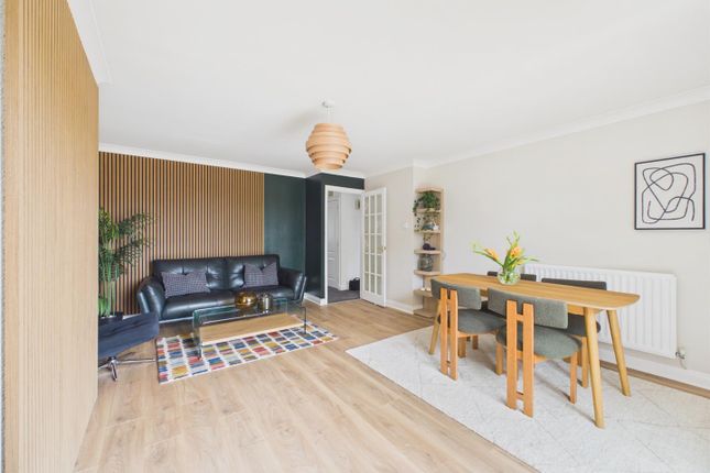 25, Moor Lea, Braunton photo 2