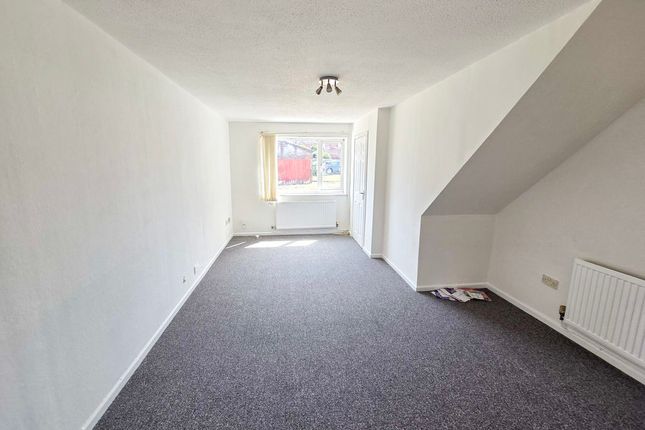 18, Llys Y Celyn, Caerphilly photo 4