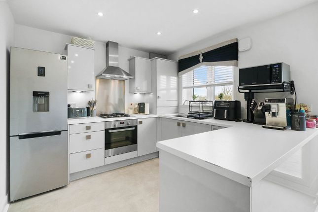 1, Joan Kelly Place, Irvine photo 2