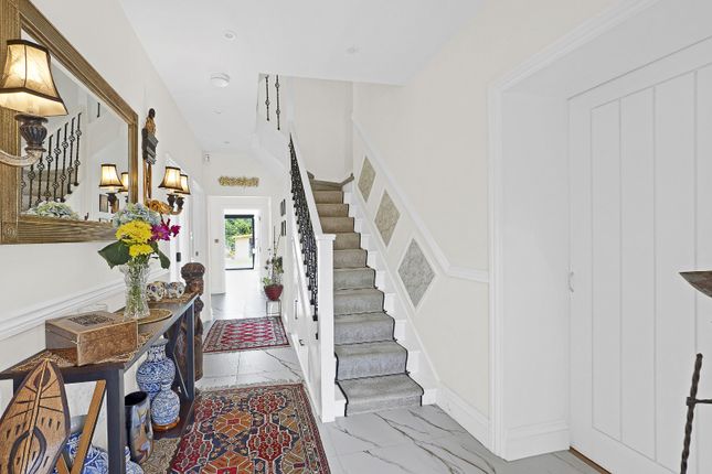 3, Vincent Avenue, Carshalton photo 3