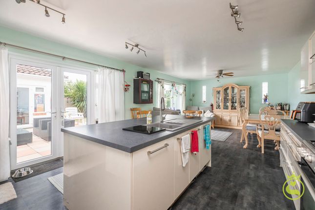 54 Dulsie Road, Bournemouth photo 4